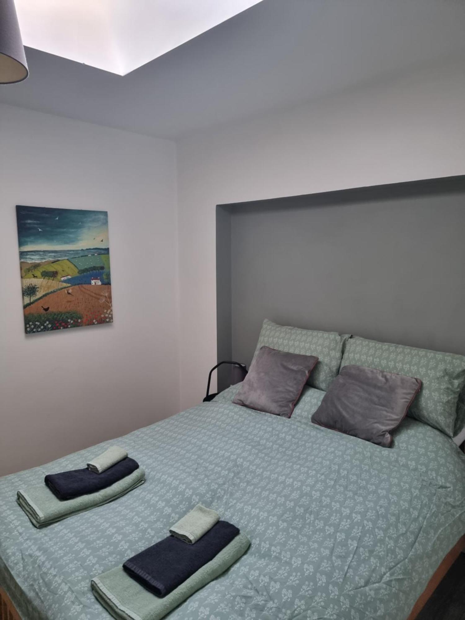 Spacious Curragh 2-Bed Apartment With Own Entrance Brownstown Exterior foto
